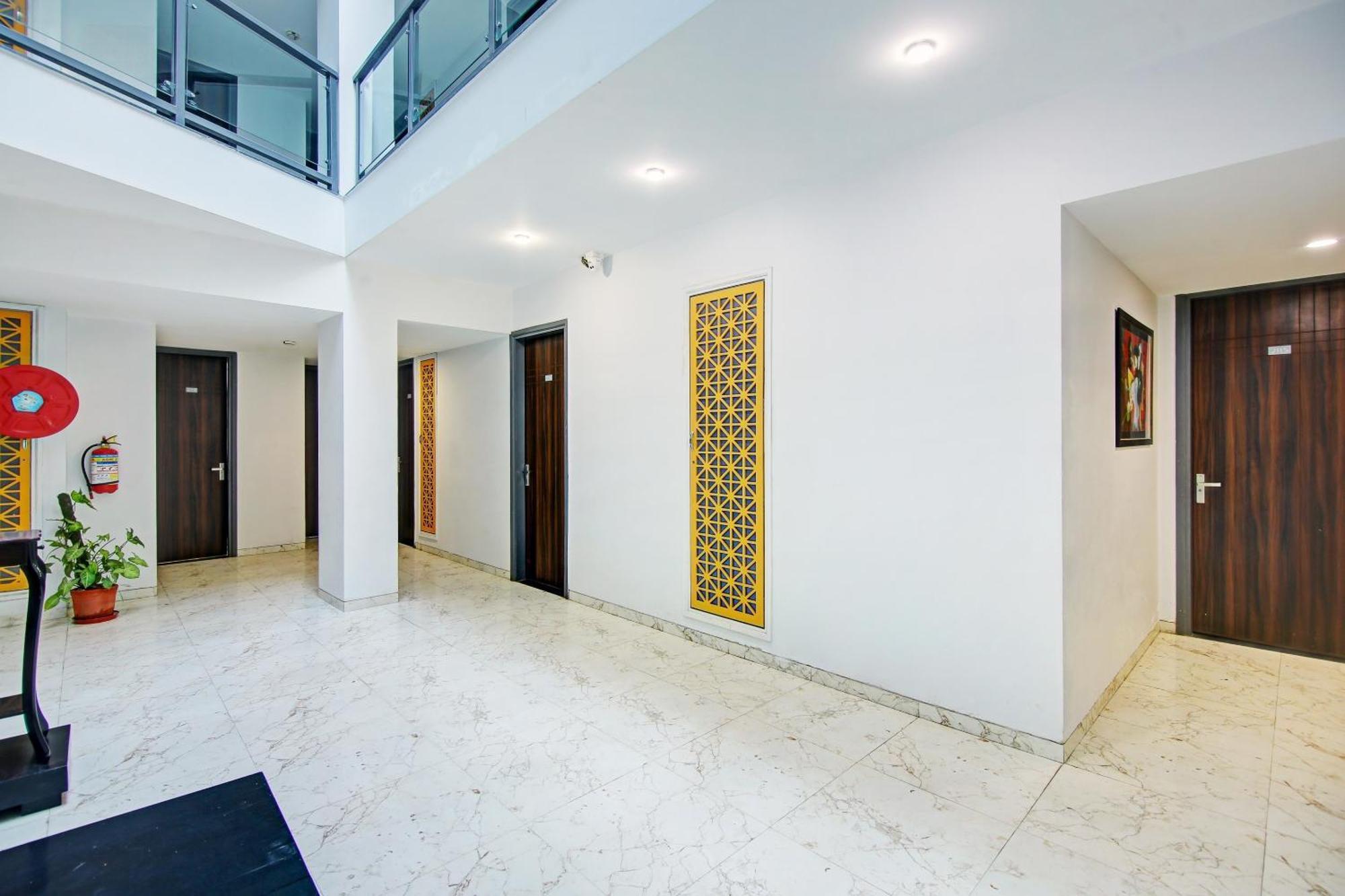 Super Townhouse Geetanjali Inn Gurgaon Exterior foto