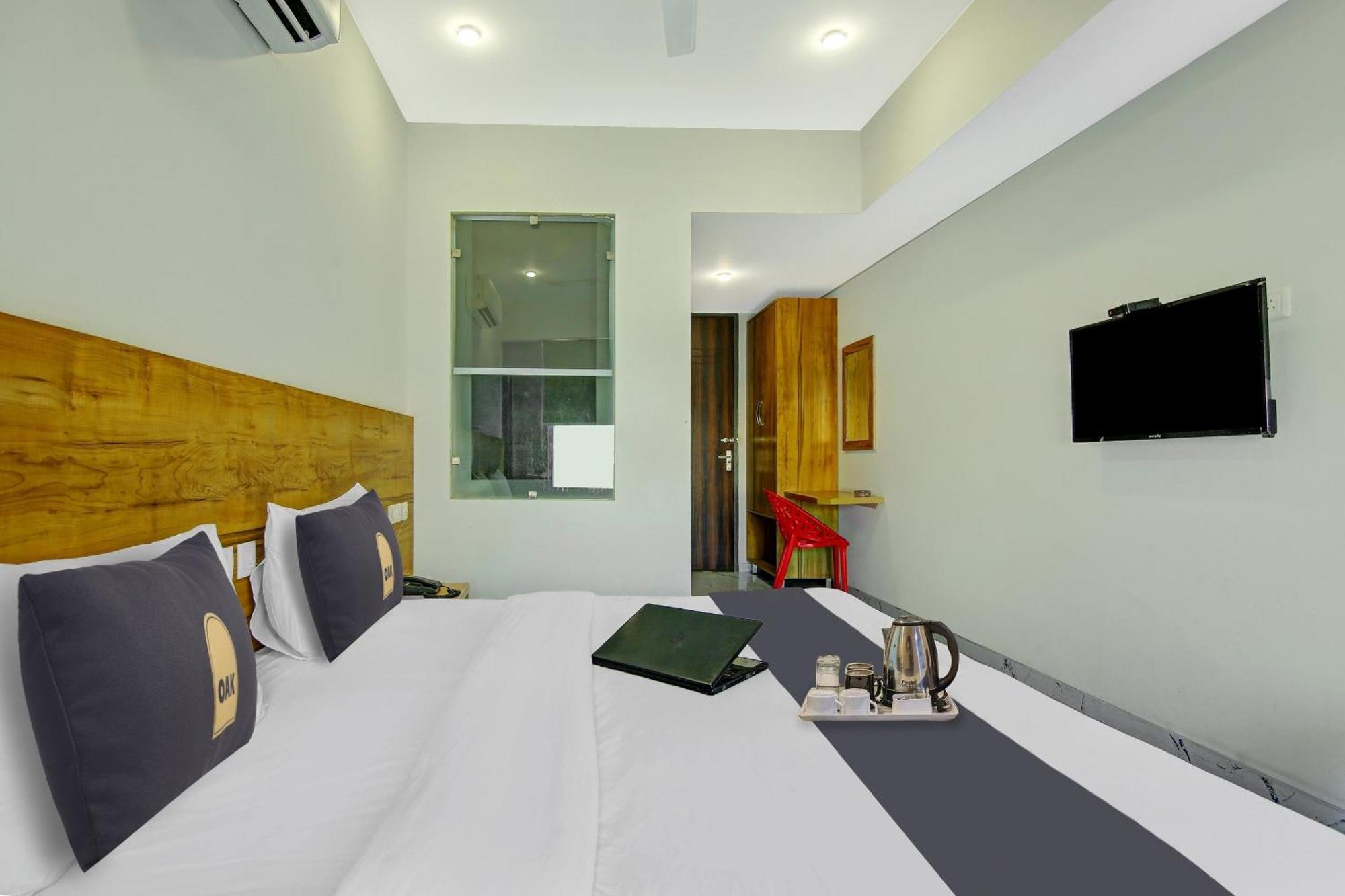 Super Townhouse Geetanjali Inn Gurgaon Exterior foto