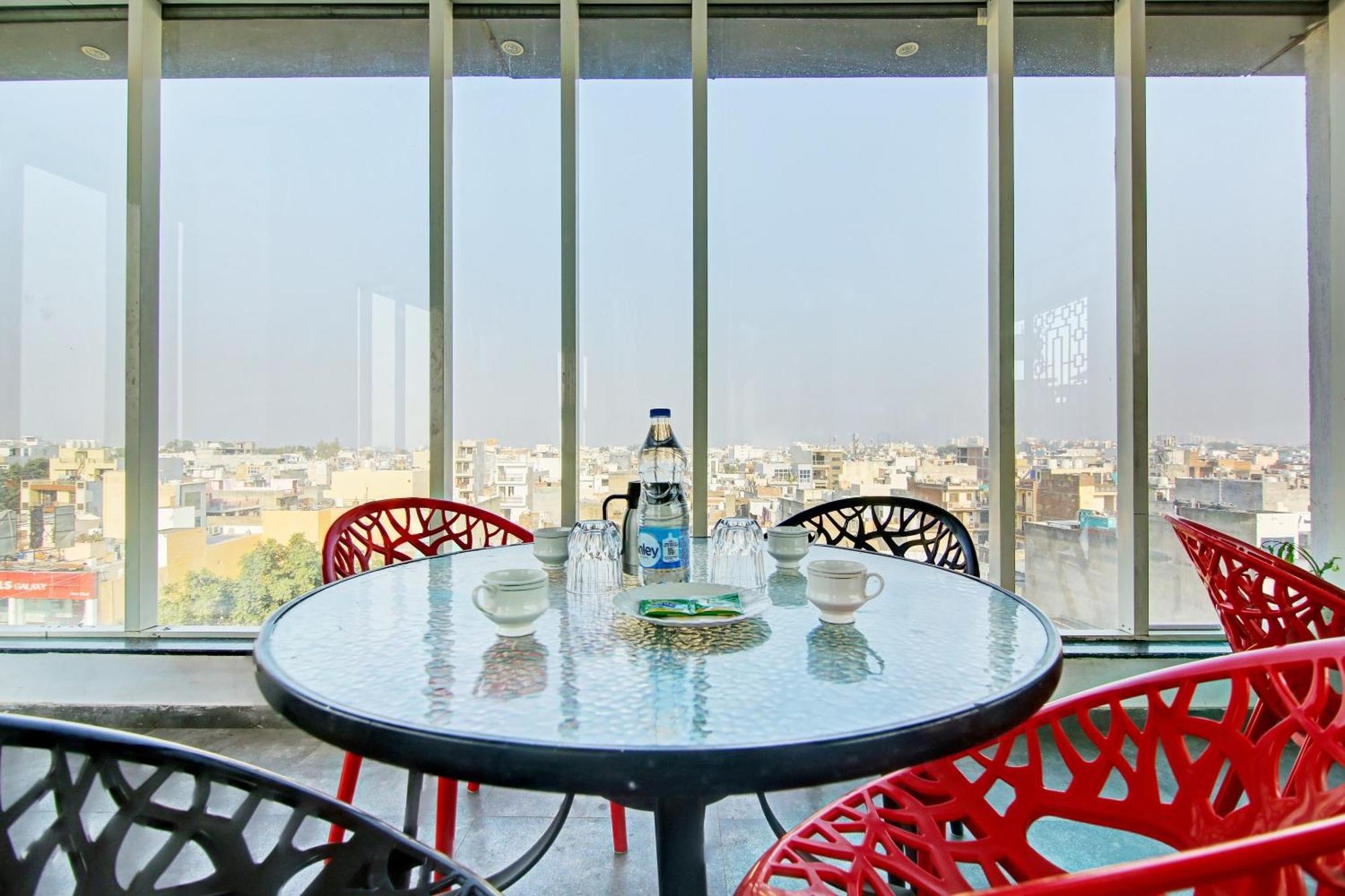Super Townhouse Geetanjali Inn Gurgaon Exterior foto